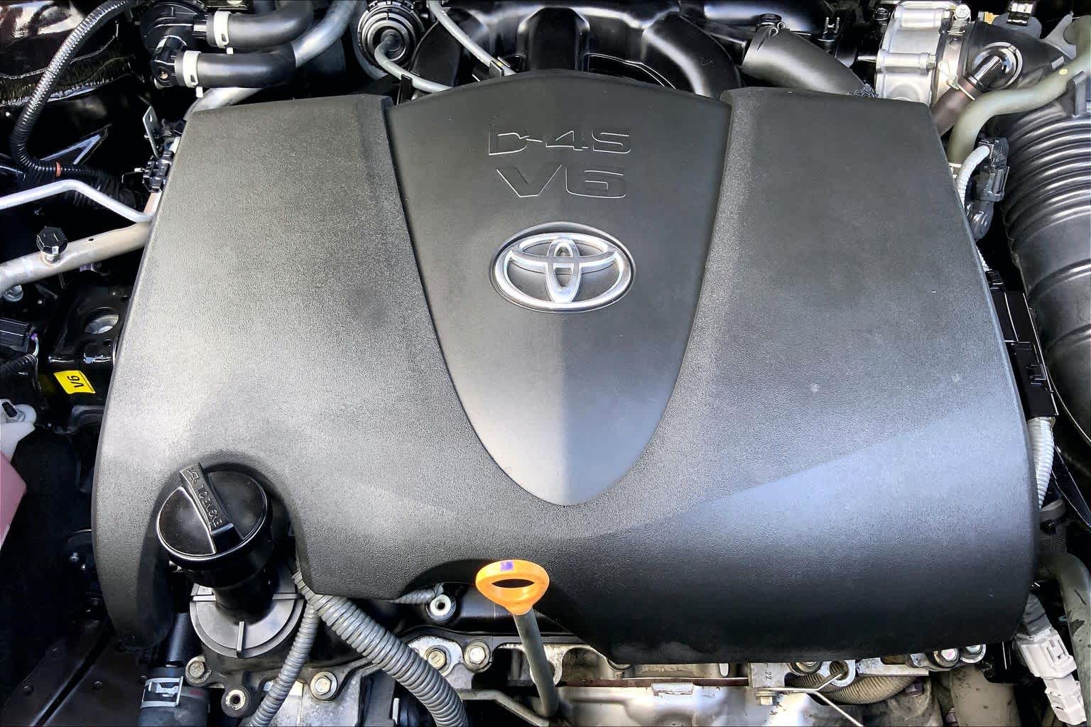 2020 Toyota Highlander XLE Opulent Amber at Group 1 Toyota Southwest