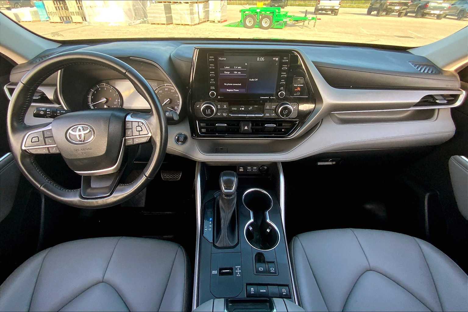 2022 Toyota Highlander XLE Celestial Silver Metallic at AutoNation Toyota Gulf Fwy