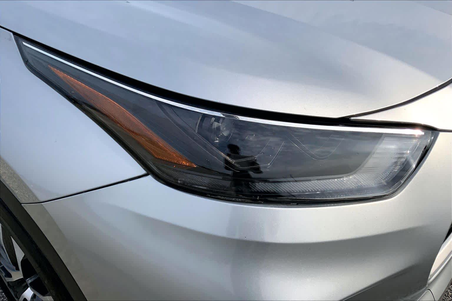 2022 Toyota Highlander XLE Celestial Silver Metallic at Group 1 Toyota Southwest