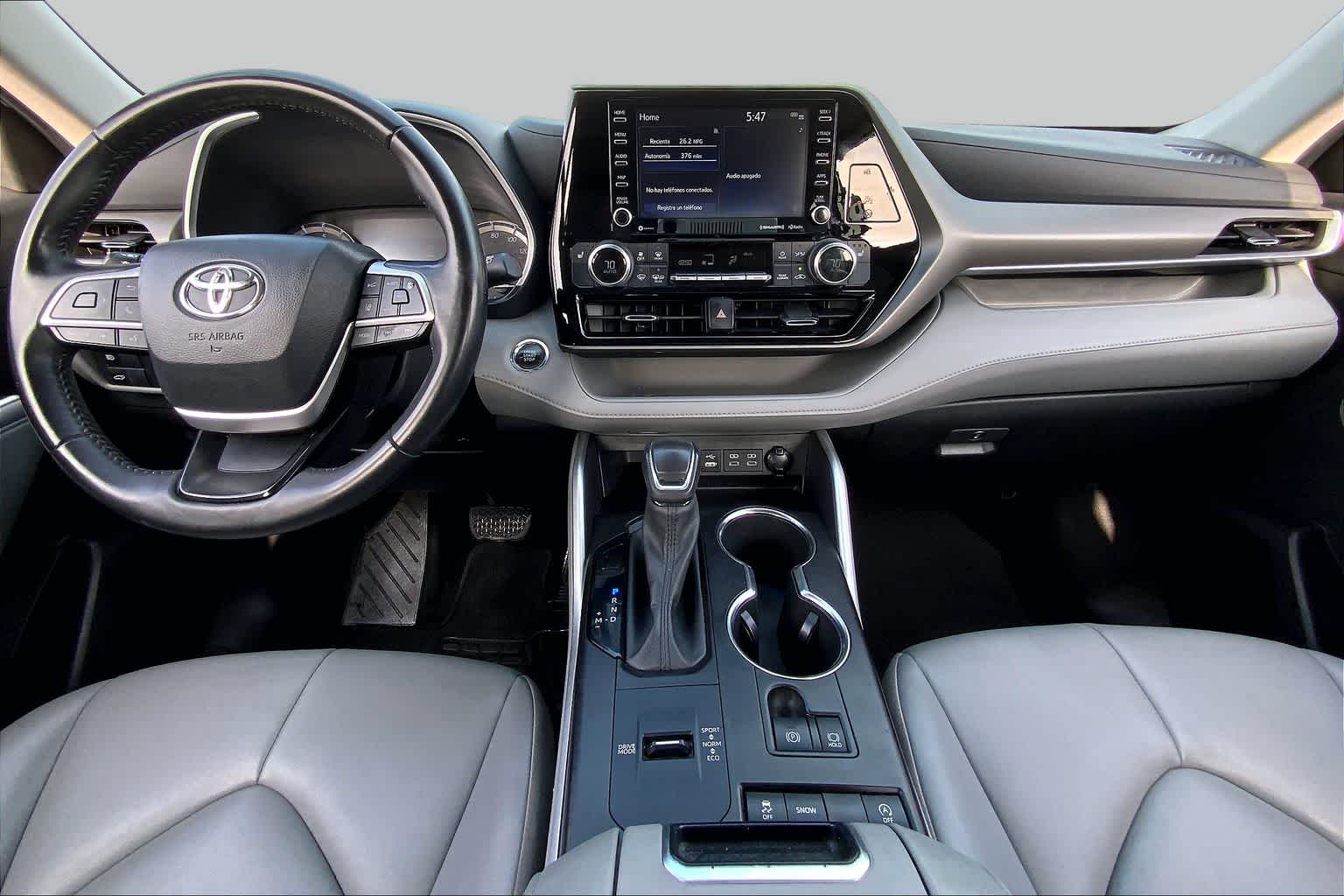 2022 Toyota Highlander XLE Celestial Silver Metallic at AutoNation Toyota Gulf Fwy