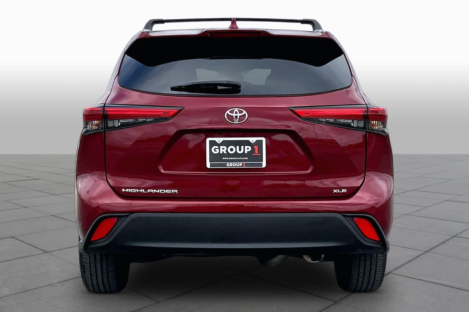 2021 Toyota Highlander XLE Ruby Flare Pearl at AutoNation Toyota Gulf Fwy