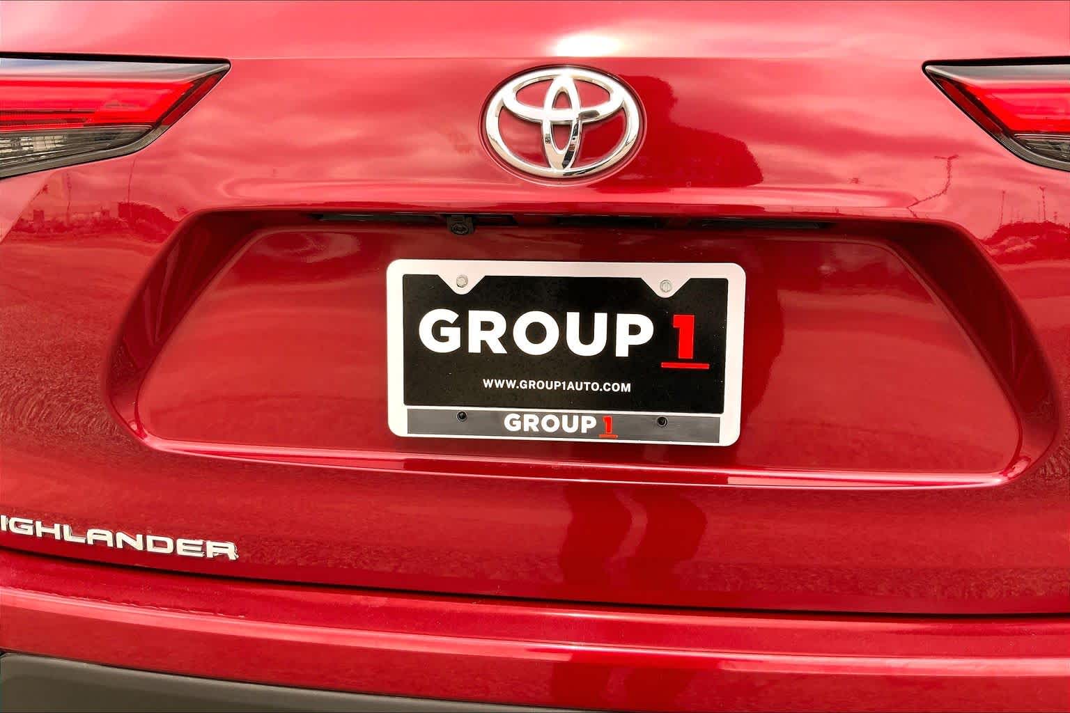2021 Toyota Highlander XLE Ruby Flare Pearl at AutoNation Toyota Gulf Fwy