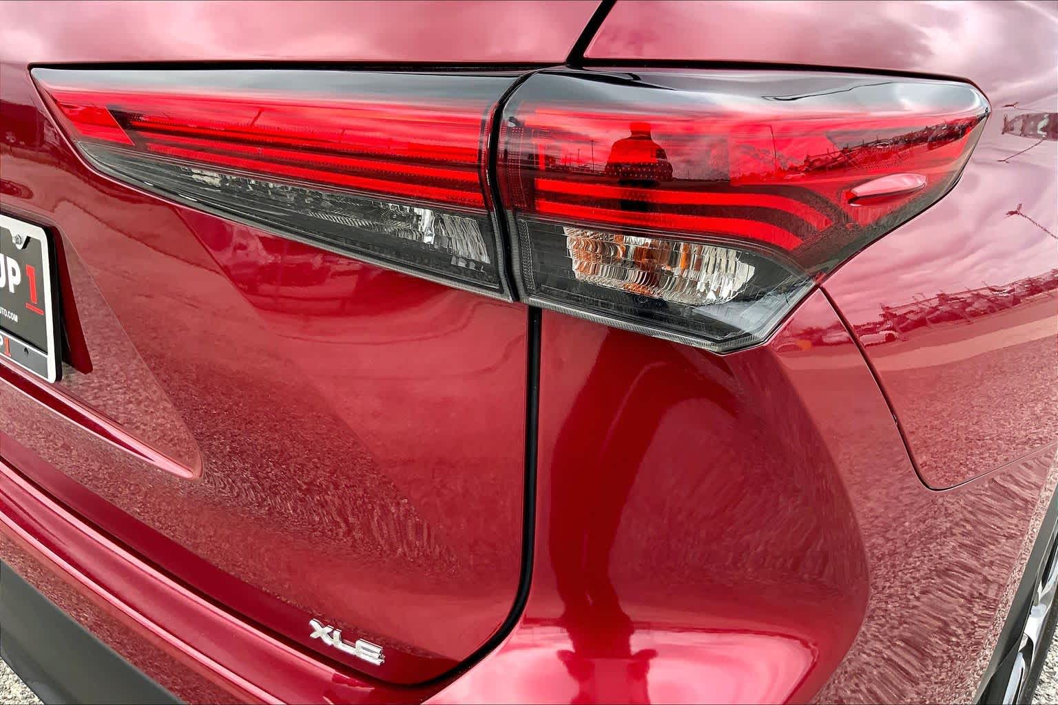 2021 Toyota Highlander XLE Ruby Flare Pearl at AutoNation Toyota Gulf Fwy