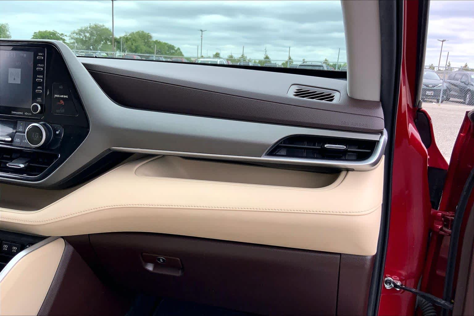 2021 Toyota Highlander XLE Ruby Flare Pearl at AutoNation Toyota Gulf Fwy