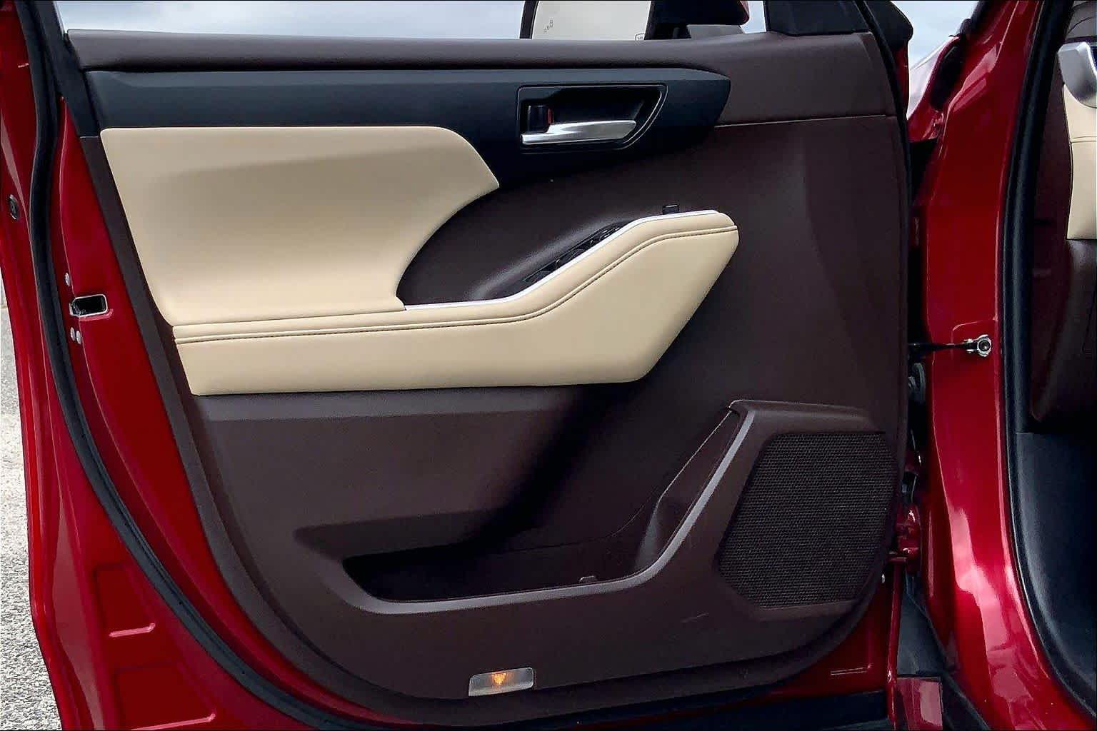 2021 Toyota Highlander XLE Ruby Flare Pearl at AutoNation Toyota Gulf Fwy