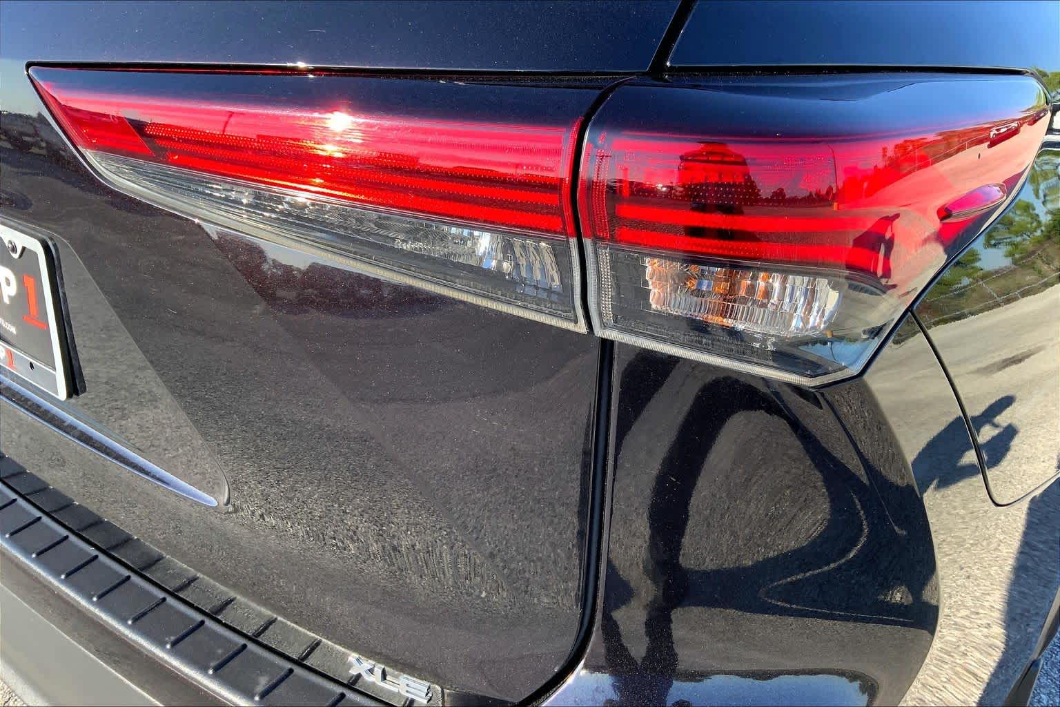 2022 Toyota Highlander photo 29 of 35