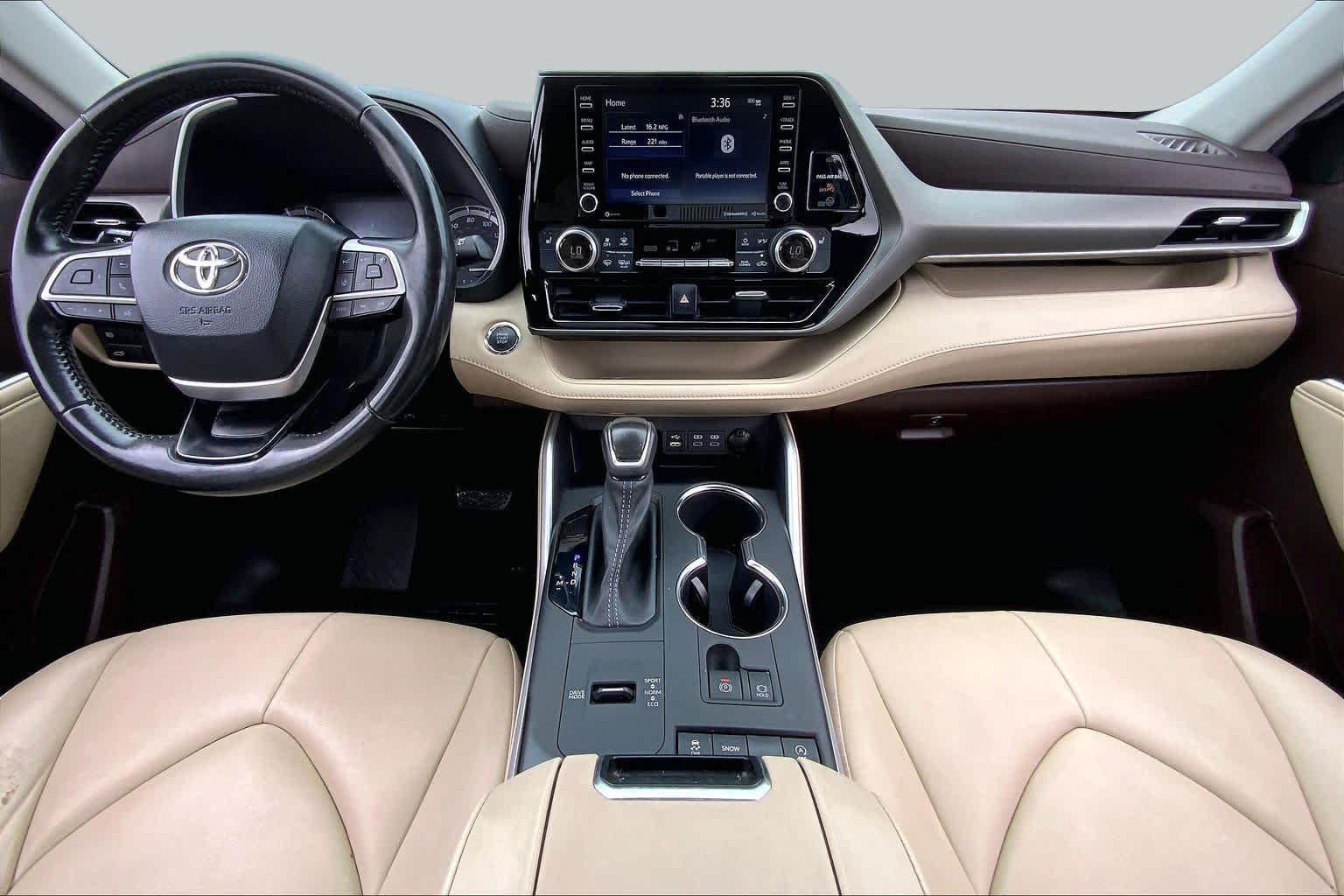 2022 Toyota Highlander XLE Blueprint at Group 1 Toyota Southwest
