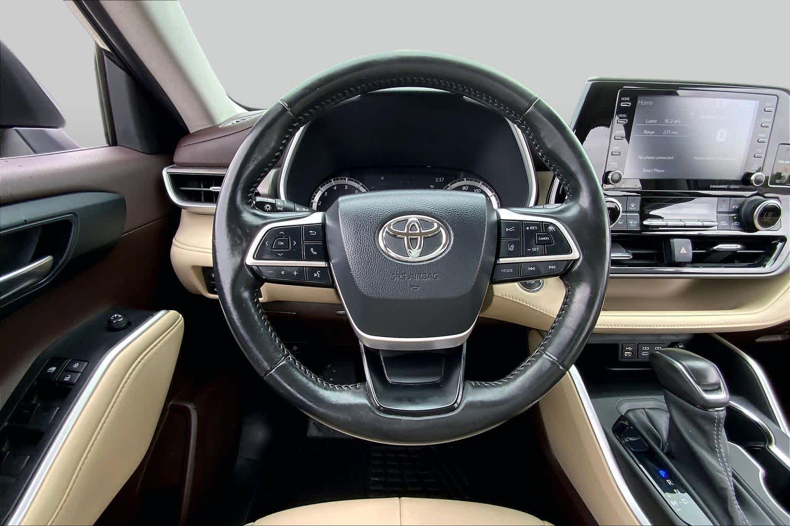 2022 Toyota Highlander XLE Blueprint at Group 1 Toyota Southwest