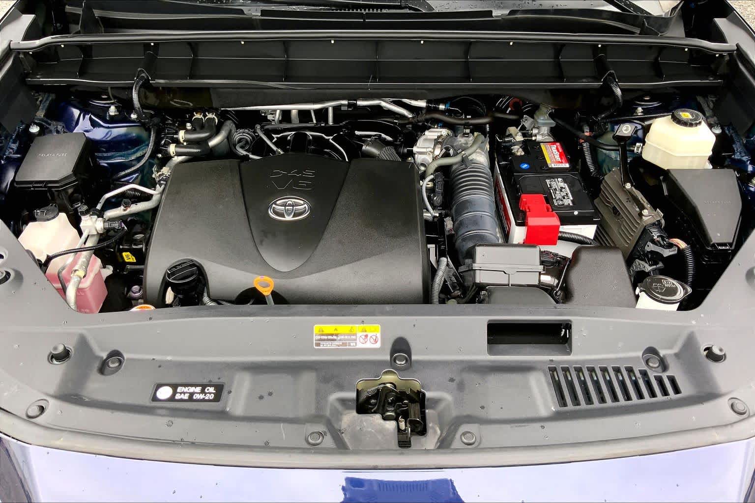2022 Toyota Highlander XLE Blueprint at Group 1 Toyota Southwest