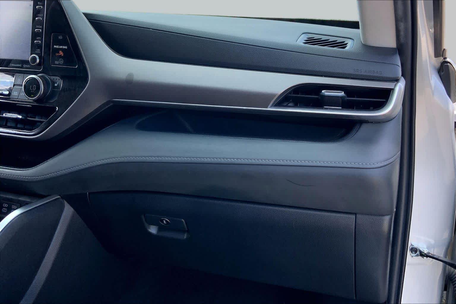 2022 Toyota Highlander XLE Celestial Silver Metallic at Lone Star Chevrolet