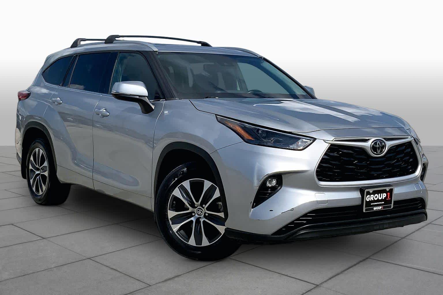 2022 Toyota Highlander XLE Celestial Silver Metallic at Lone Star Chevrolet