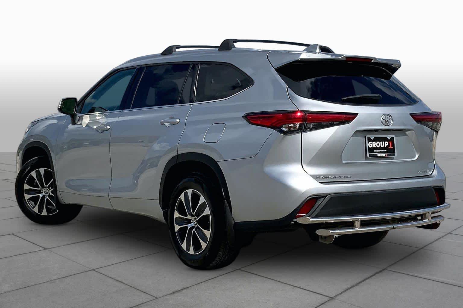 2022 Toyota Highlander XLE Celestial Silver Metallic at Lone Star Chevrolet
