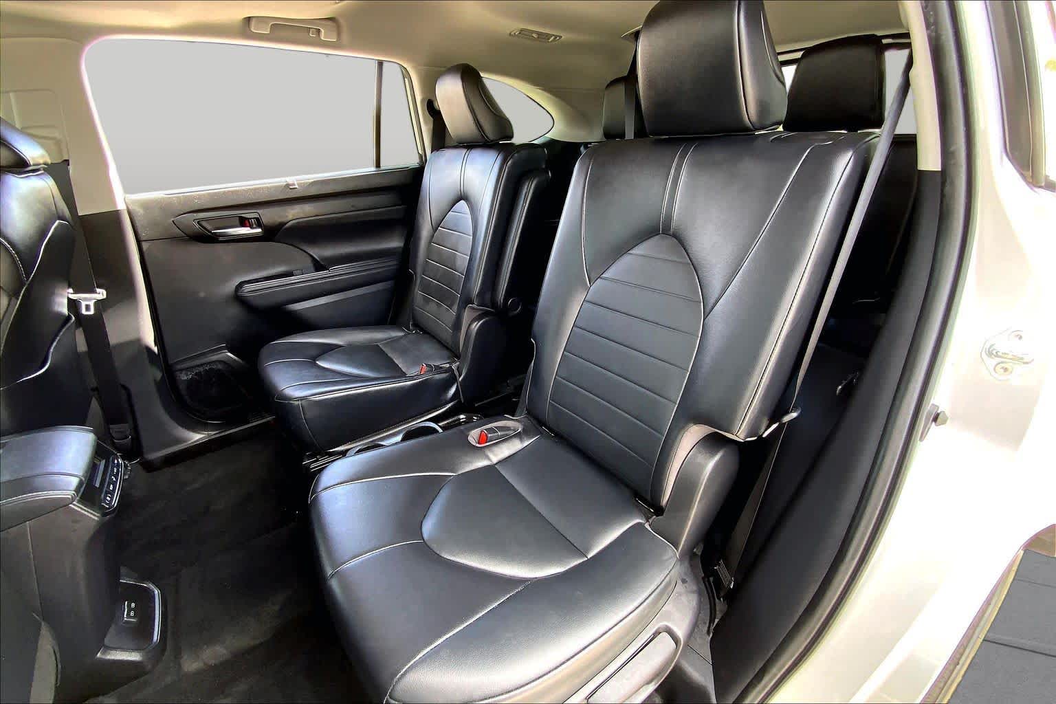 2022 Toyota Highlander XLE Celestial Silver Metallic at Lone Star Chevrolet