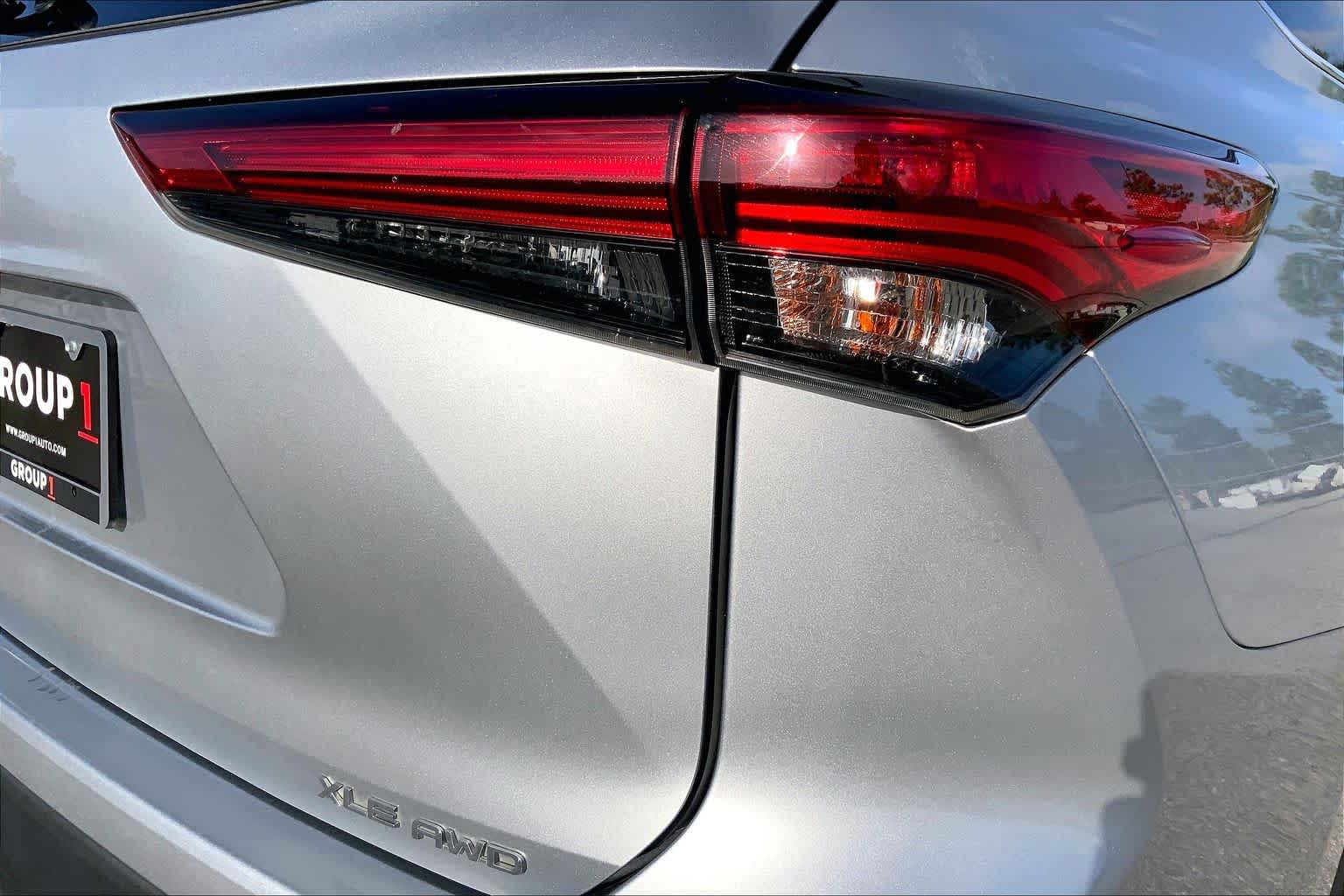2022 Toyota Highlander XLE Celestial Silver Metallic at Group 1 Toyota Southwest