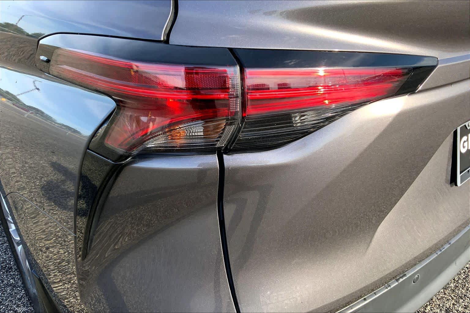 2022 Toyota Sienna XLE Predawn Gray Mica at Lexus of Clear Lake