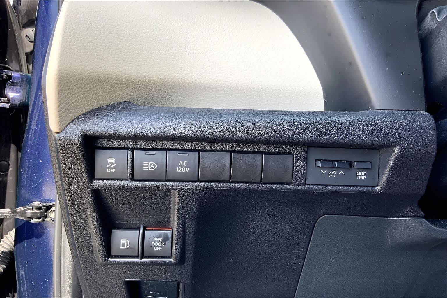 2023 Toyota Sienna XLE Blueprint at Group 1 Toyota Southwest