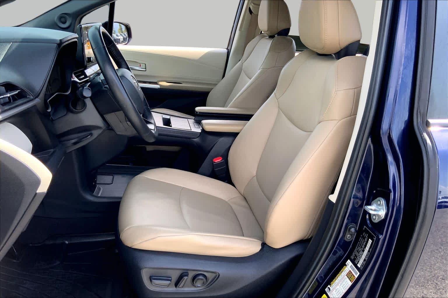 2023 Toyota Sienna XLE Blueprint at Group 1 Toyota Southwest