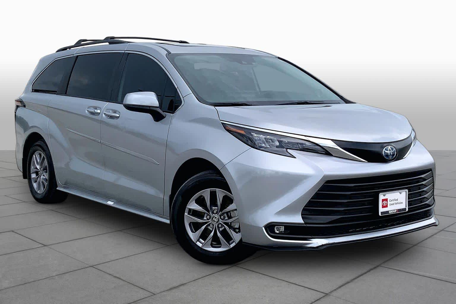 2025 Toyota Sienna XLE Celestial Silver Metallic at Group 1 Toyota Southwest