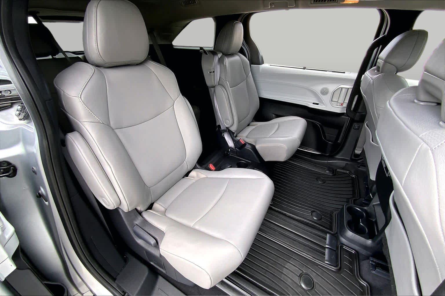 2025 Toyota Sienna XLE Celestial Silver Metallic at Group 1 Toyota Southwest