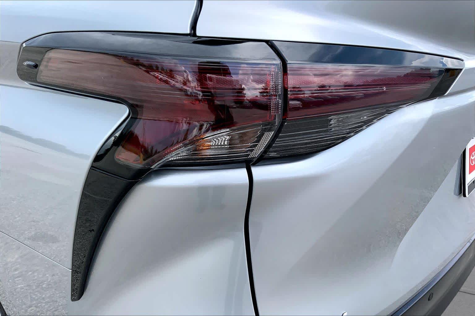 2025 Toyota Sienna XLE Celestial Silver Metallic at Group 1 Toyota Southwest