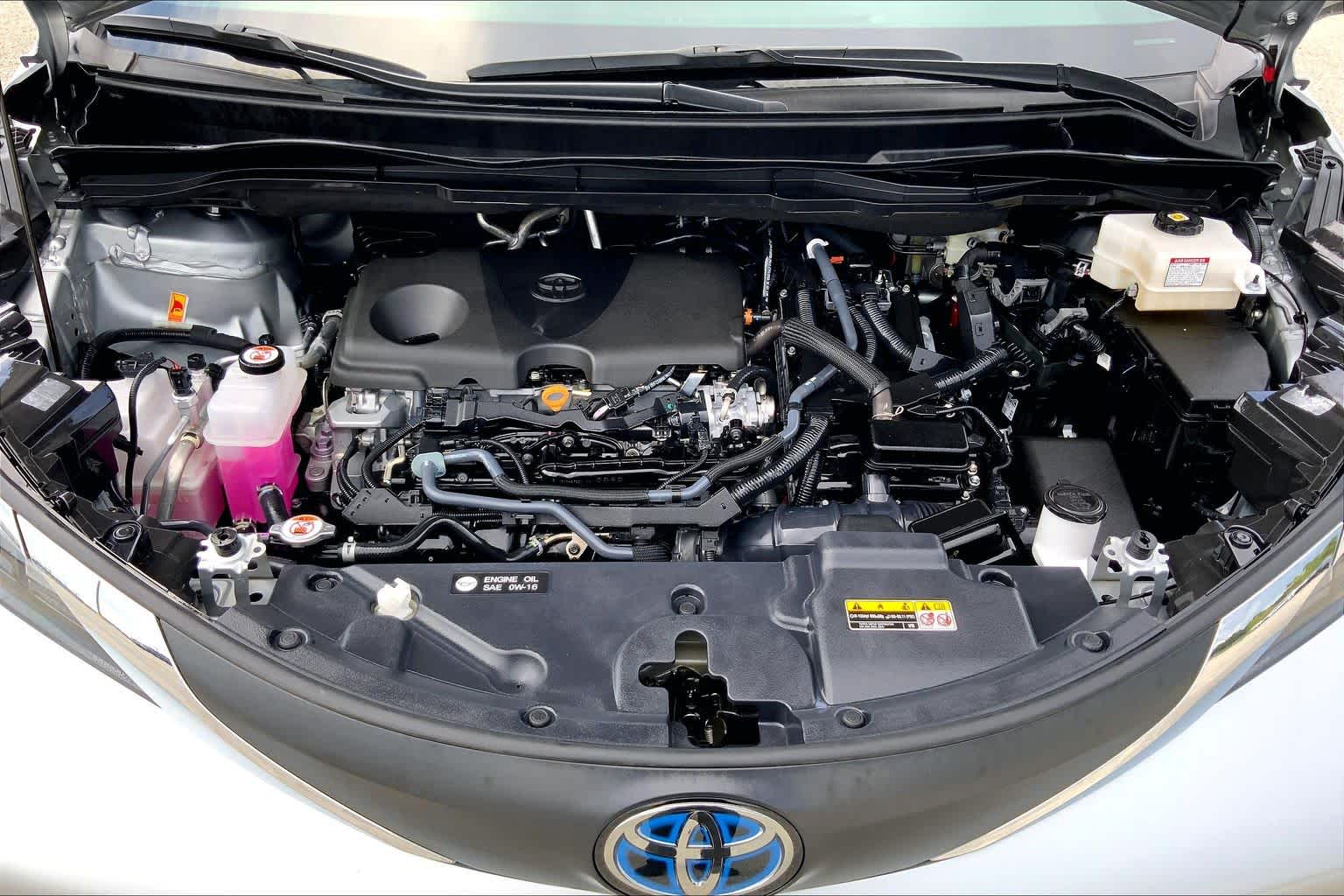 2025 Toyota Sienna XLE Celestial Silver Metallic at Group 1 Toyota Southwest