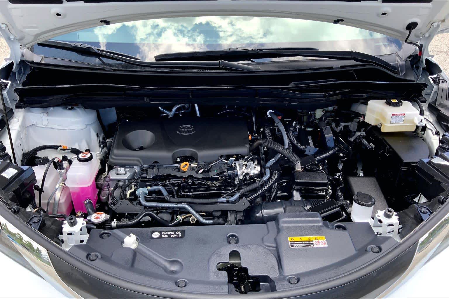 2025 Toyota Sienna XLE Wind Chill Pearl at Group 1 Toyota Southwest