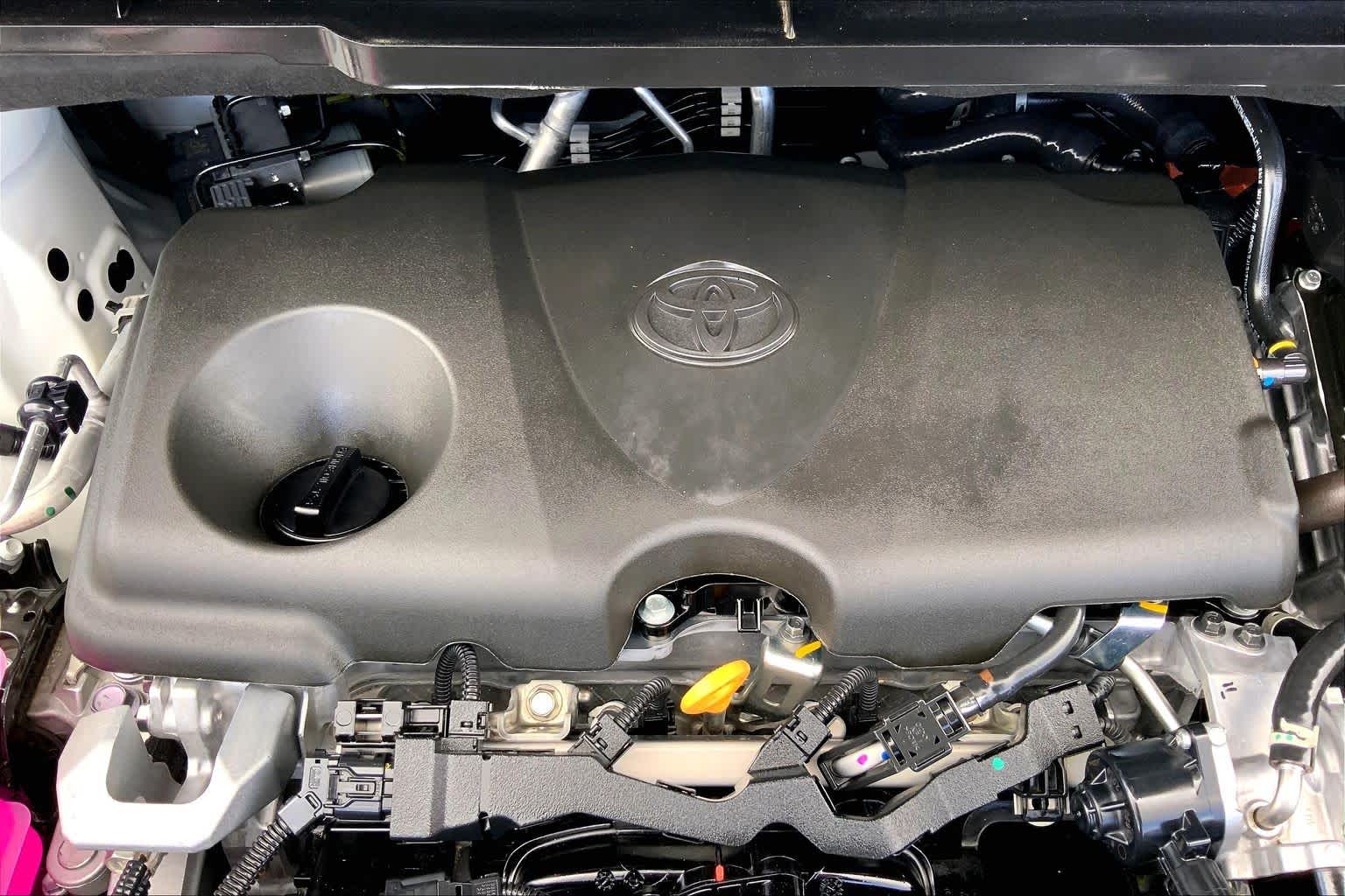 2025 Toyota Sienna XLE Wind Chill Pearl at Group 1 Toyota Southwest