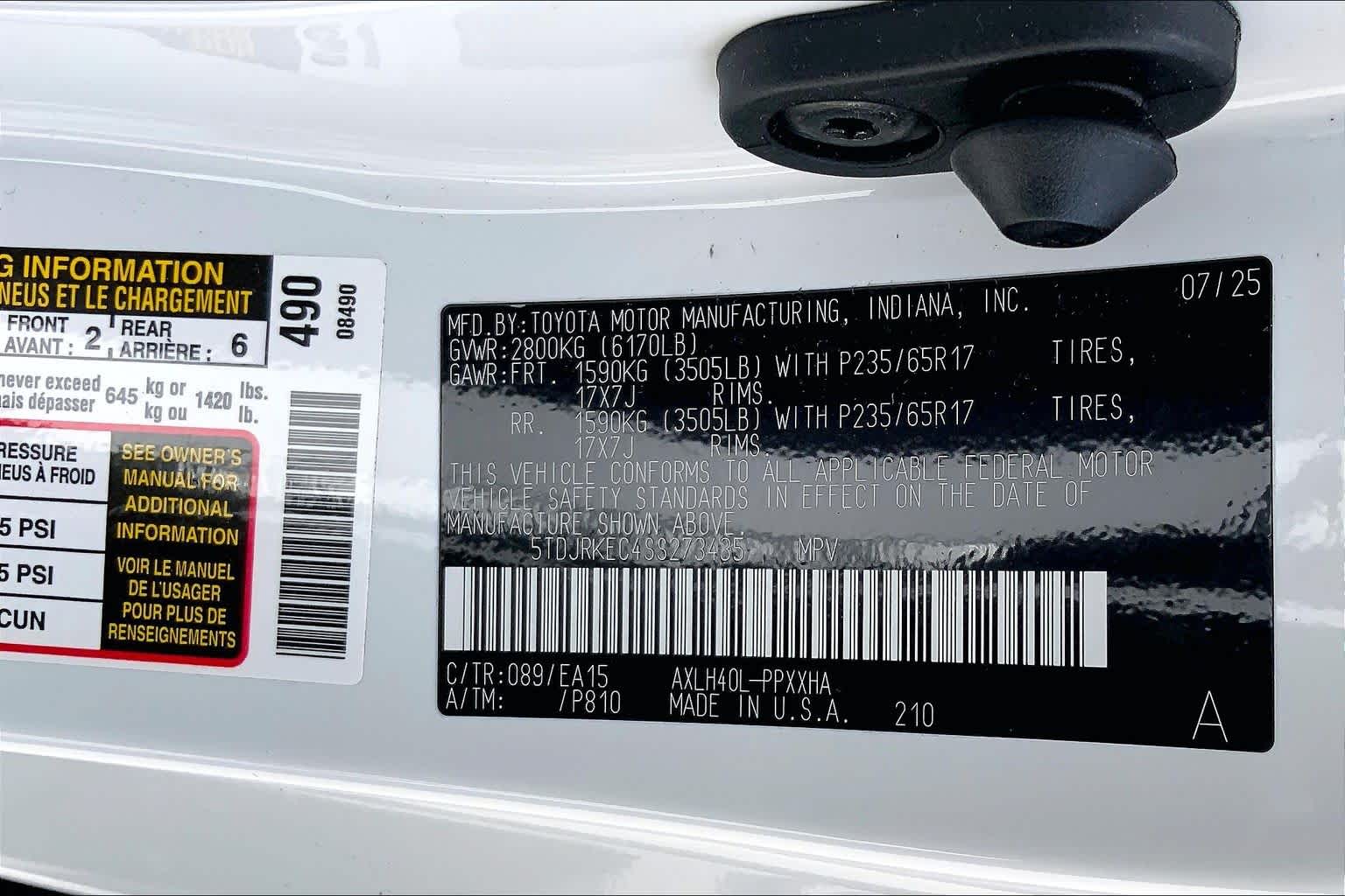 2025 Toyota Sienna XLE Wind Chill Pearl at Group 1 Toyota Southwest