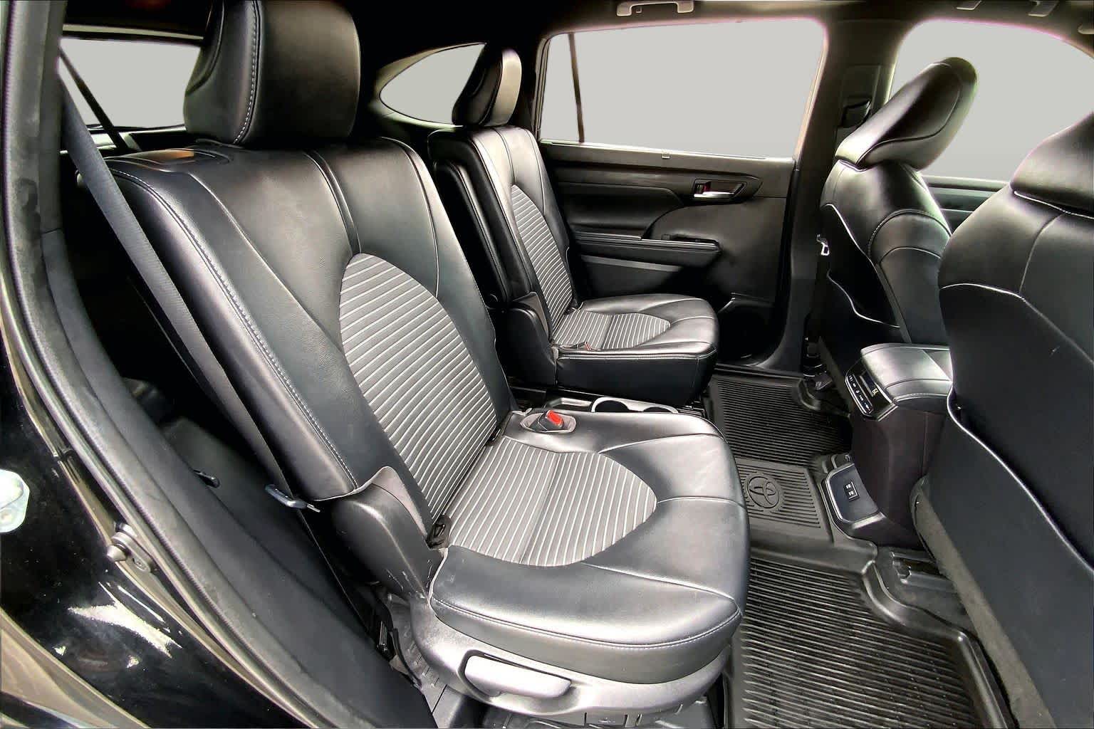 2021 Toyota Highlander XSE Midnight Black Metallic at Beck & Masten Kia