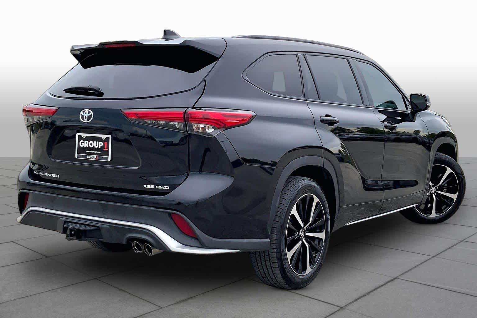 2021 Toyota Highlander XSE Midnight Black Metallic at Beck & Masten Kia