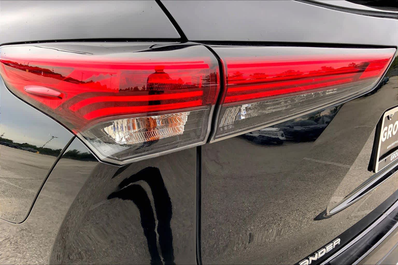 2021 Toyota Highlander XSE Midnight Black Metallic at Beck & Masten Kia