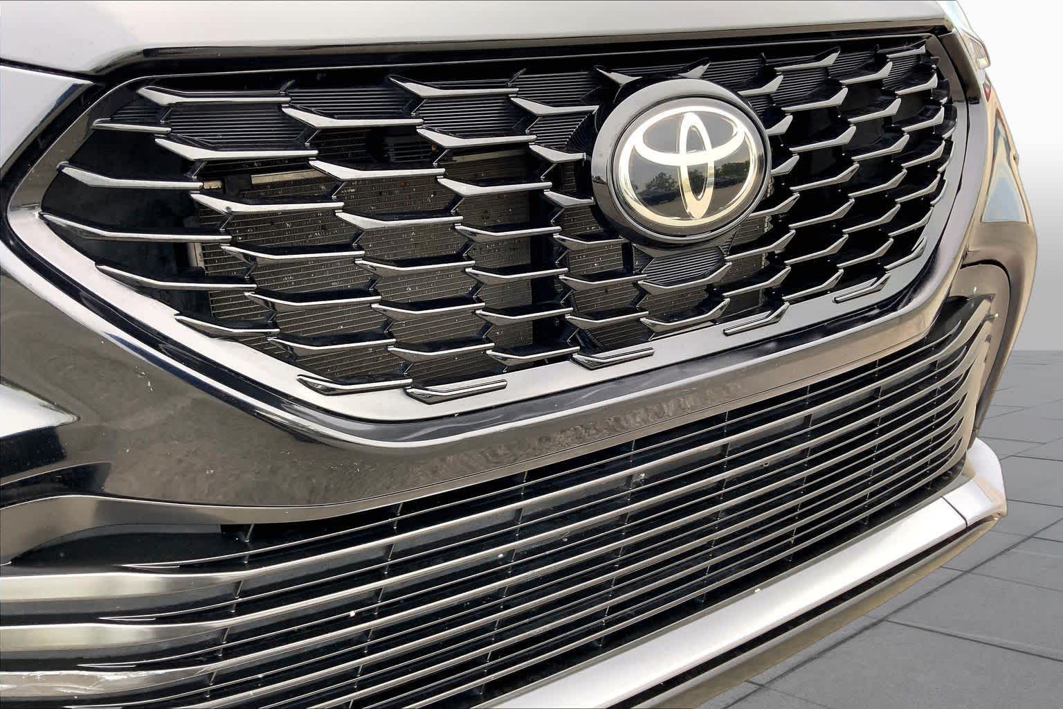 2021 Toyota Highlander XSE Midnight Black Metallic at Beck & Masten Kia