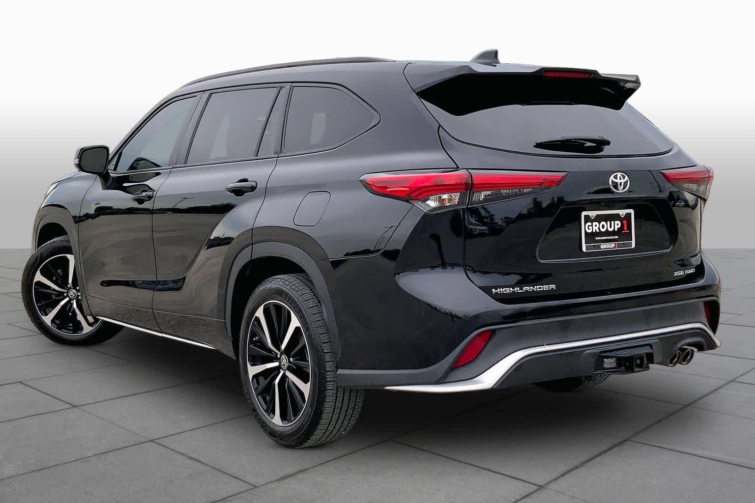 2021 Toyota Highlander XSE Midnight Black Metallic at Beck & Masten Kia
