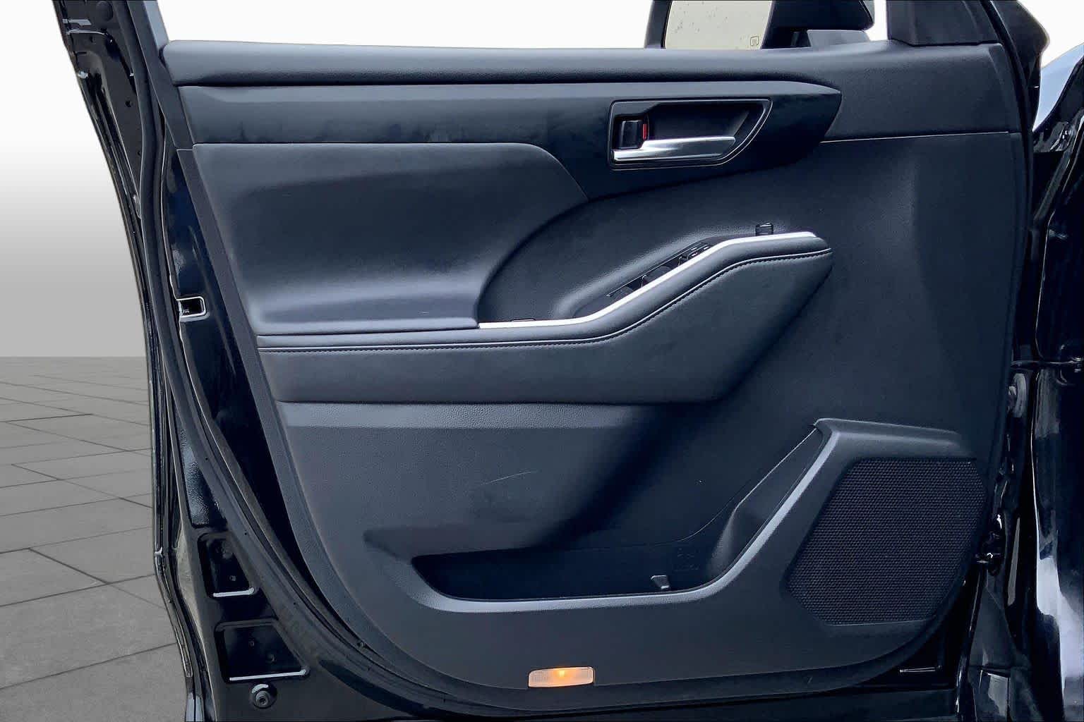 2021 Toyota Highlander XSE Midnight Black Metallic at Beck & Masten Kia