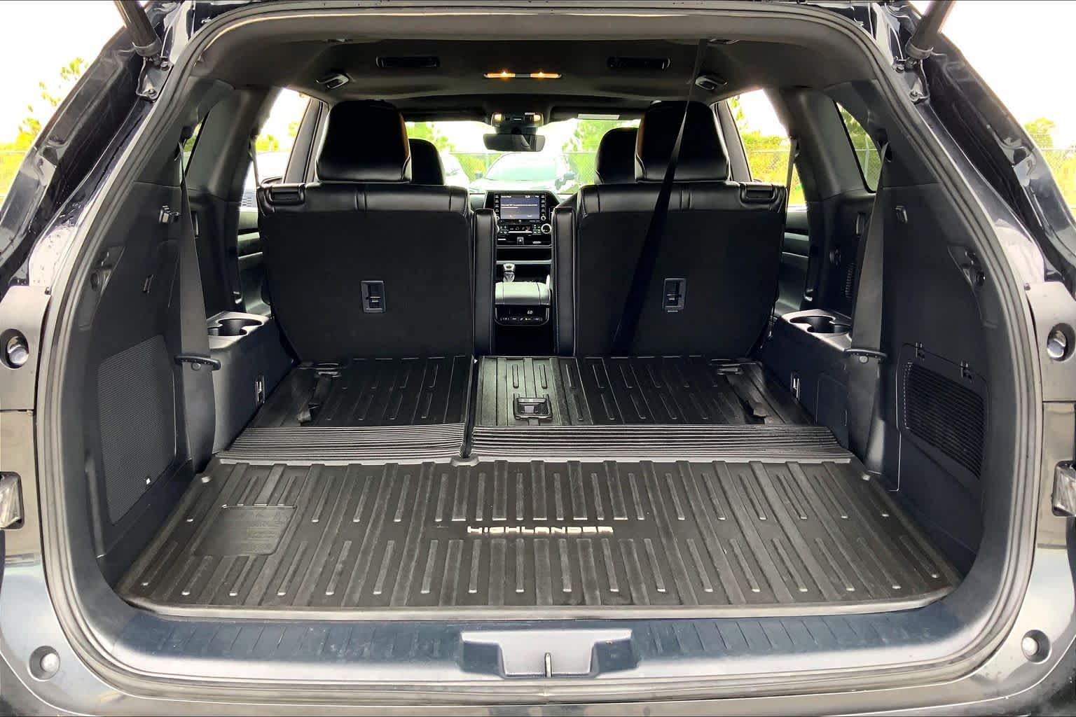 2021 Toyota Highlander XSE Midnight Black Metallic at Beck & Masten Kia