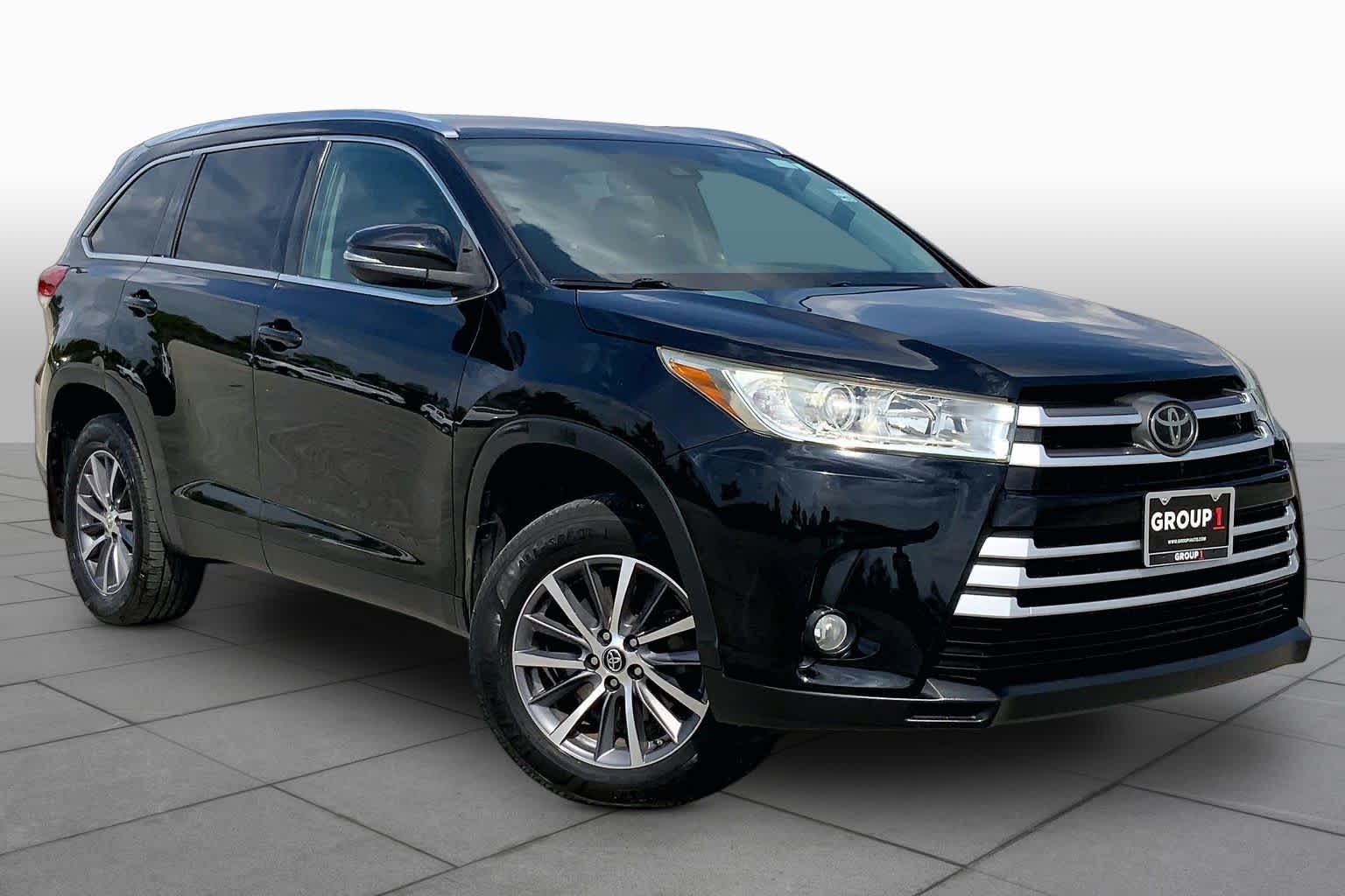 2019 Toyota Highlander XLE Midnight Black Metallic at Mac Haik CDJR North Houston
