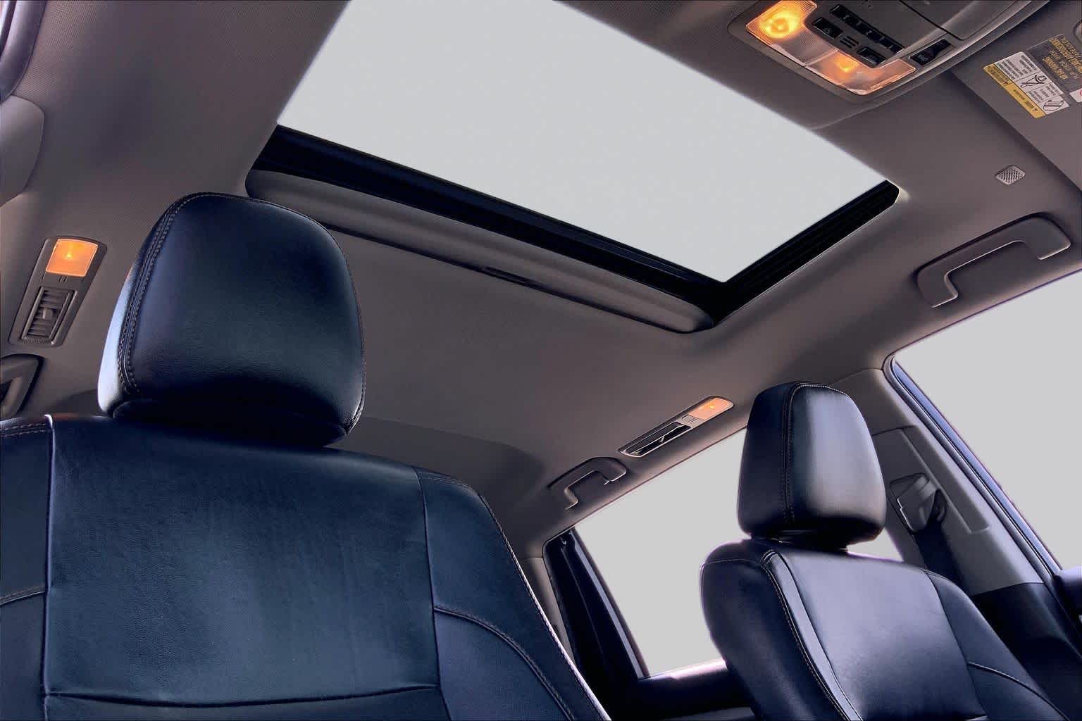 2019 Toyota Highlander XLE Midnight Black Metallic at Mac Haik CDJR North Houston