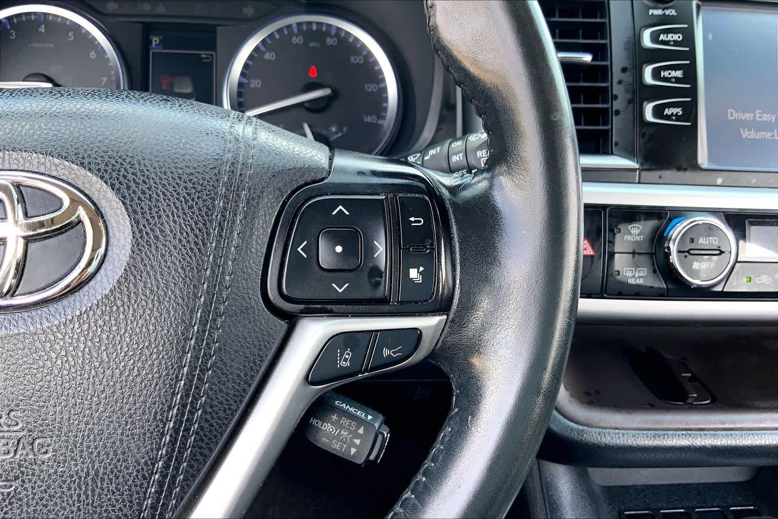 2019 Toyota Highlander XLE Midnight Black Metallic at Mac Haik CDJR North Houston