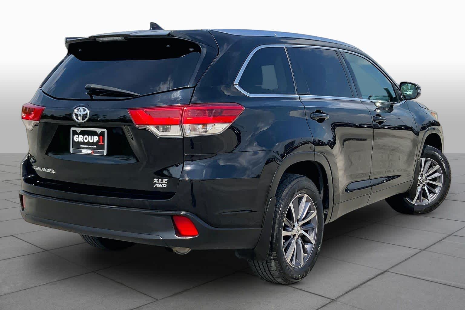 2019 Toyota Highlander XLE Midnight Black Metallic at Mac Haik CDJR North Houston