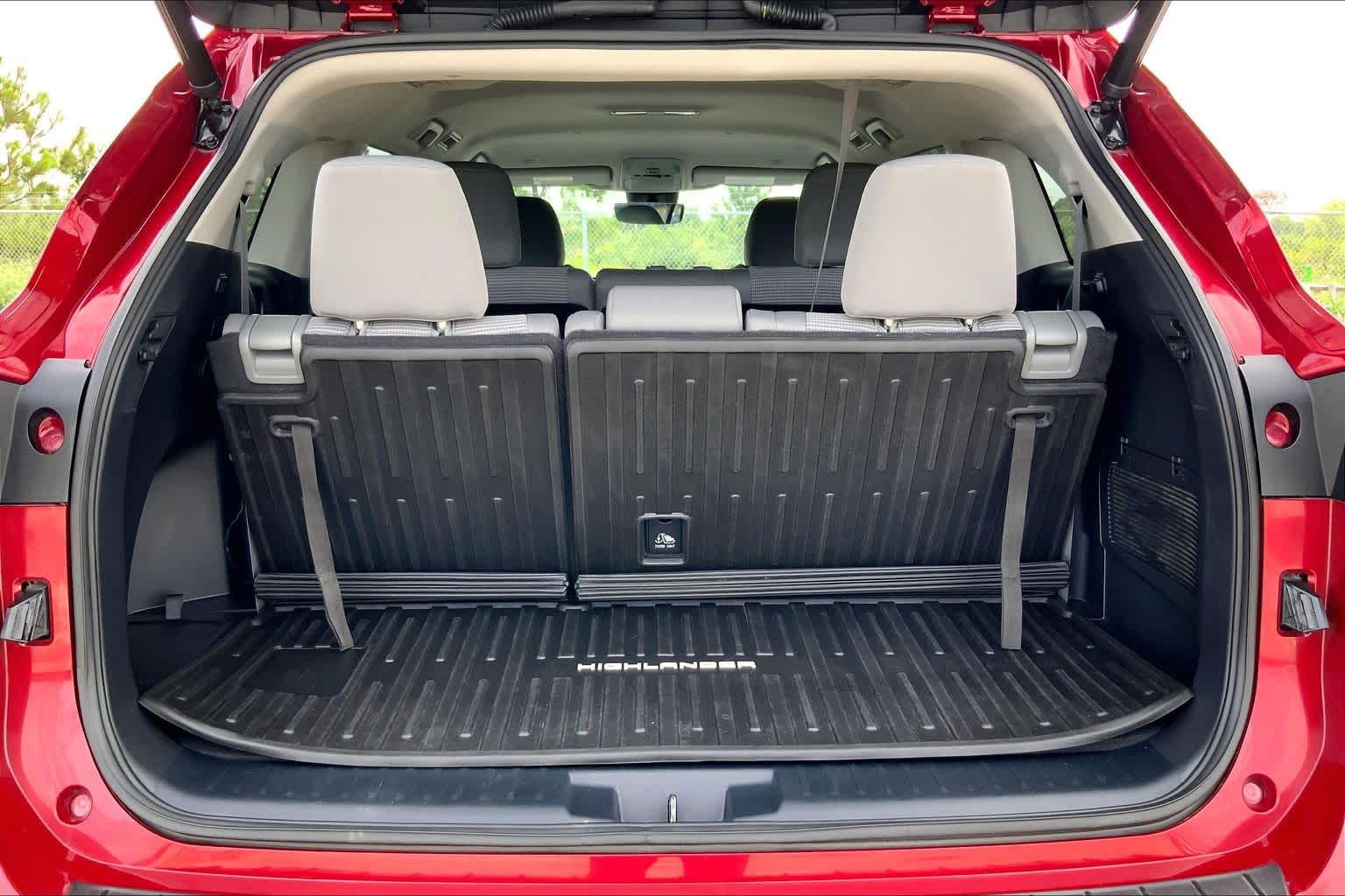 2023 Toyota Highlander LE Ruby Flare Pearl at Group 1 Toyota Southwest
