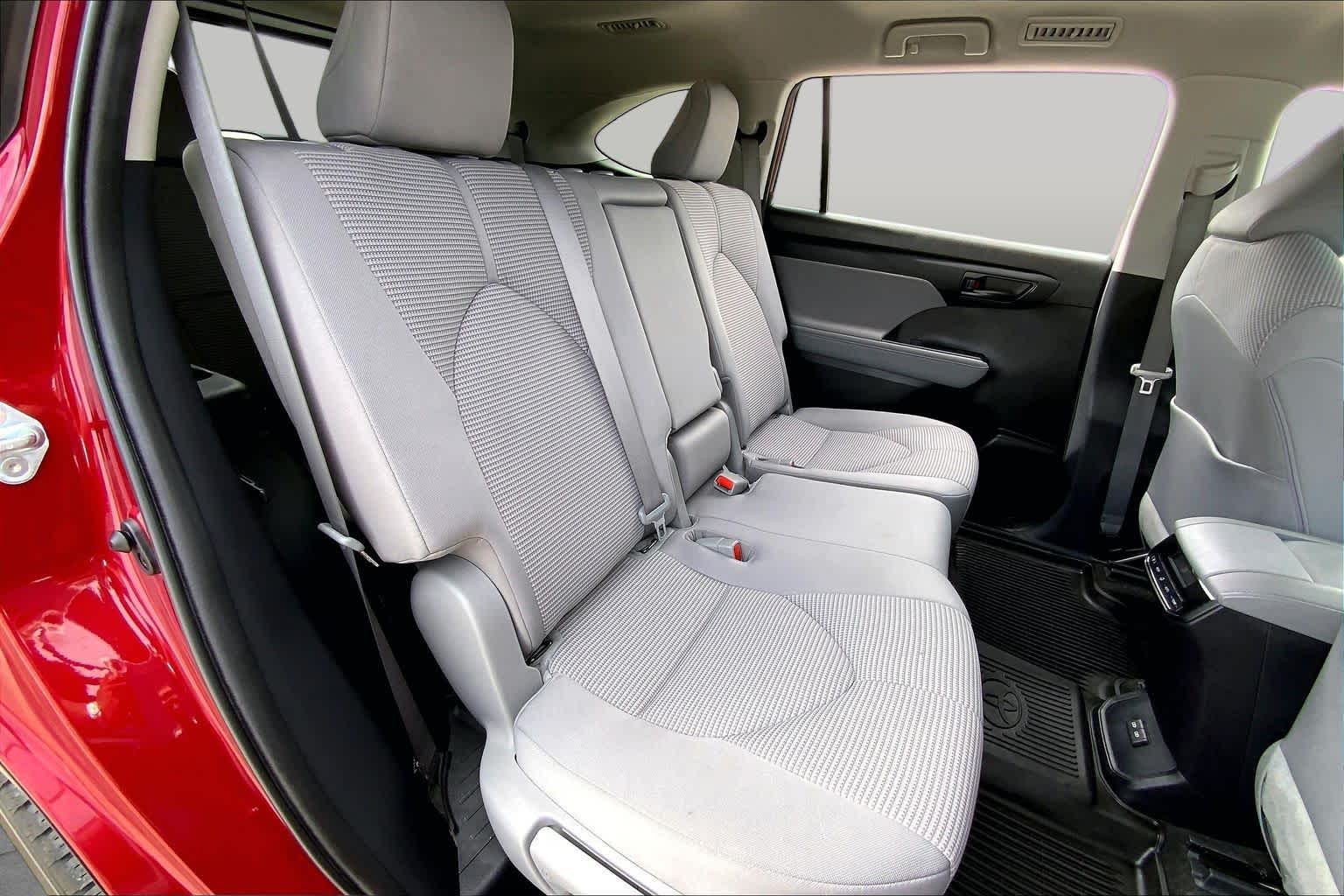 2023 Toyota Highlander LE Ruby Flare Pearl at Group 1 Toyota Southwest