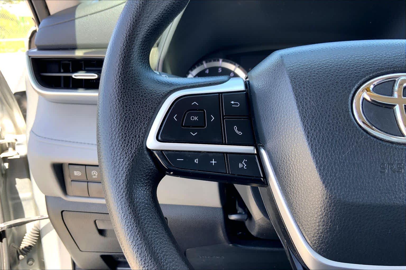 2023 Toyota Highlander L Celestial Silver Metallic at Tomball Ford