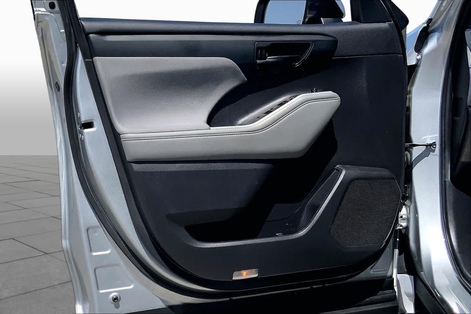 2023 Toyota Highlander L Celestial Silver Metallic at Tomball Ford