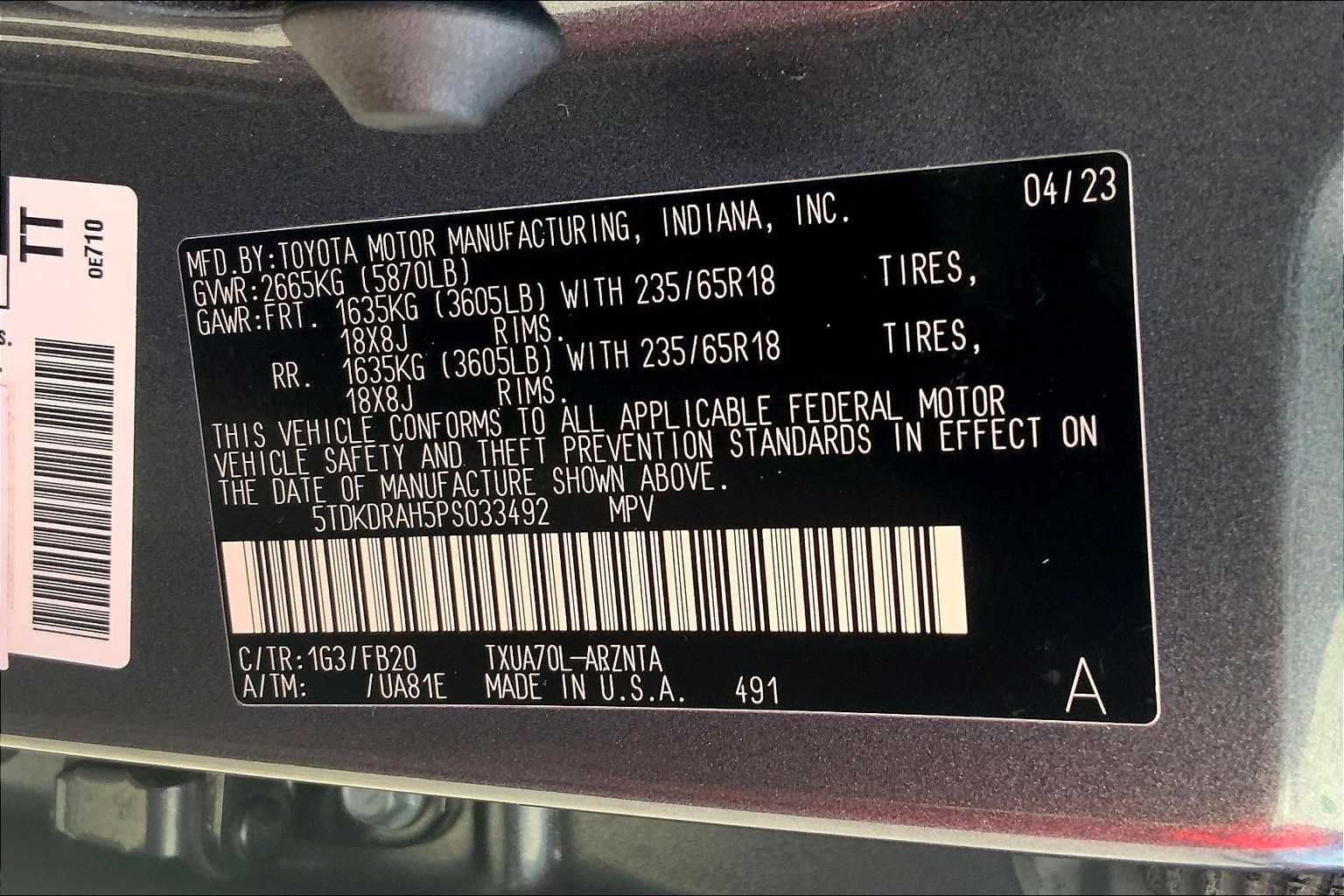 2023 Toyota Highlander LE Magnetic Gray Metallic at AutoNation USA Houston