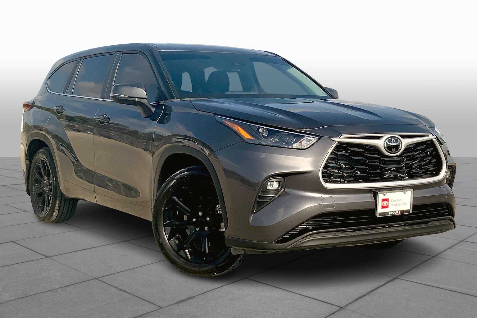 2023 Toyota Highlander LE Magnetic Gray Metallic at AutoNation USA Houston