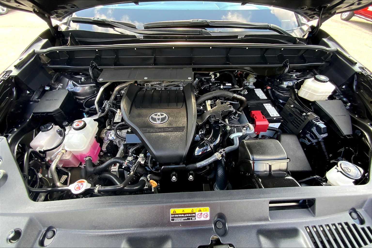 2023 Toyota Highlander LE Magnetic Gray Metallic at AutoNation USA Houston