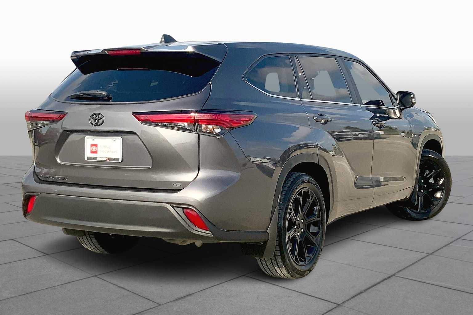 2023 Toyota Highlander LE Magnetic Gray Metallic at AutoNation USA Houston