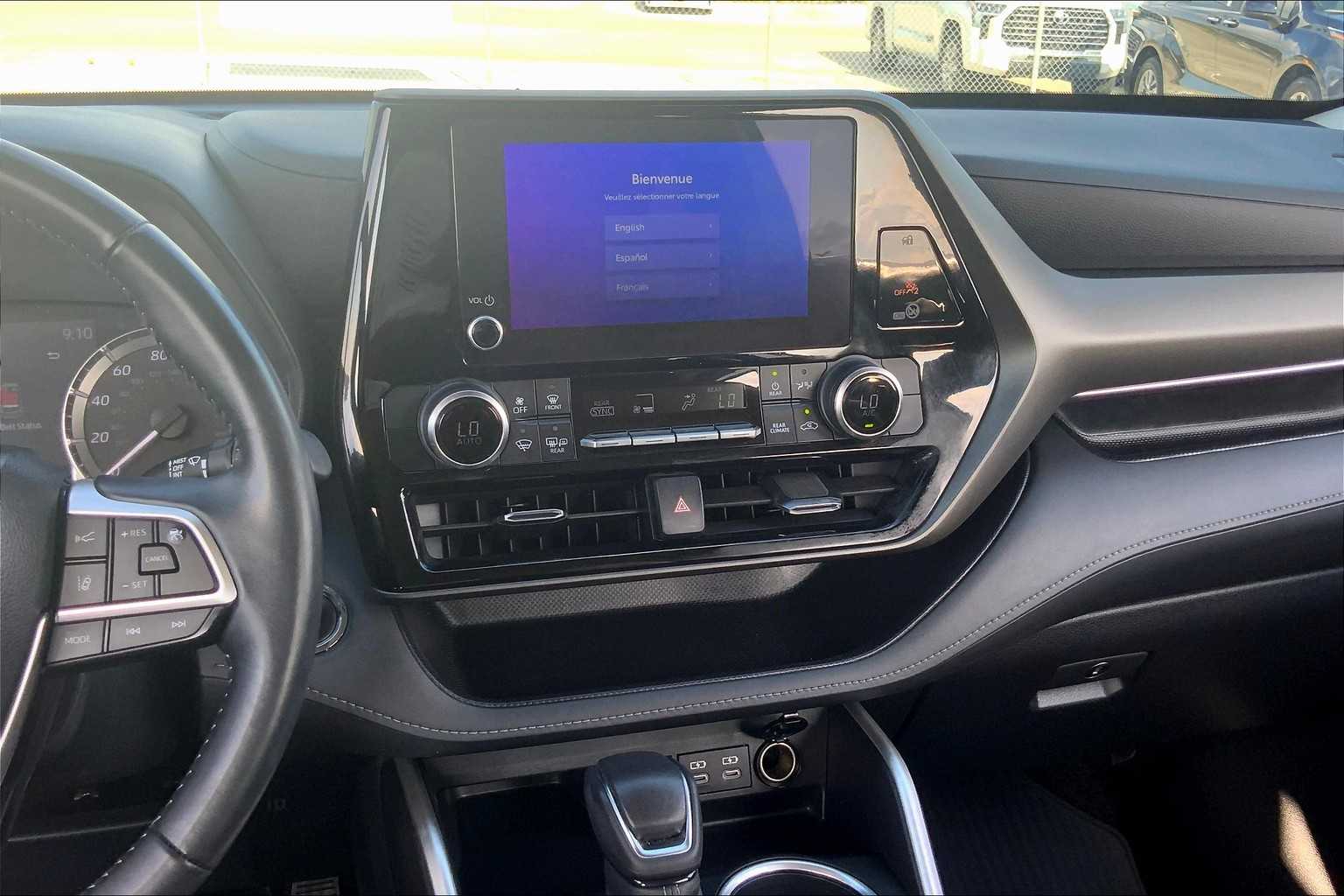 2023 Toyota Highlander LE Magnetic Gray Metallic at AutoNation USA Houston