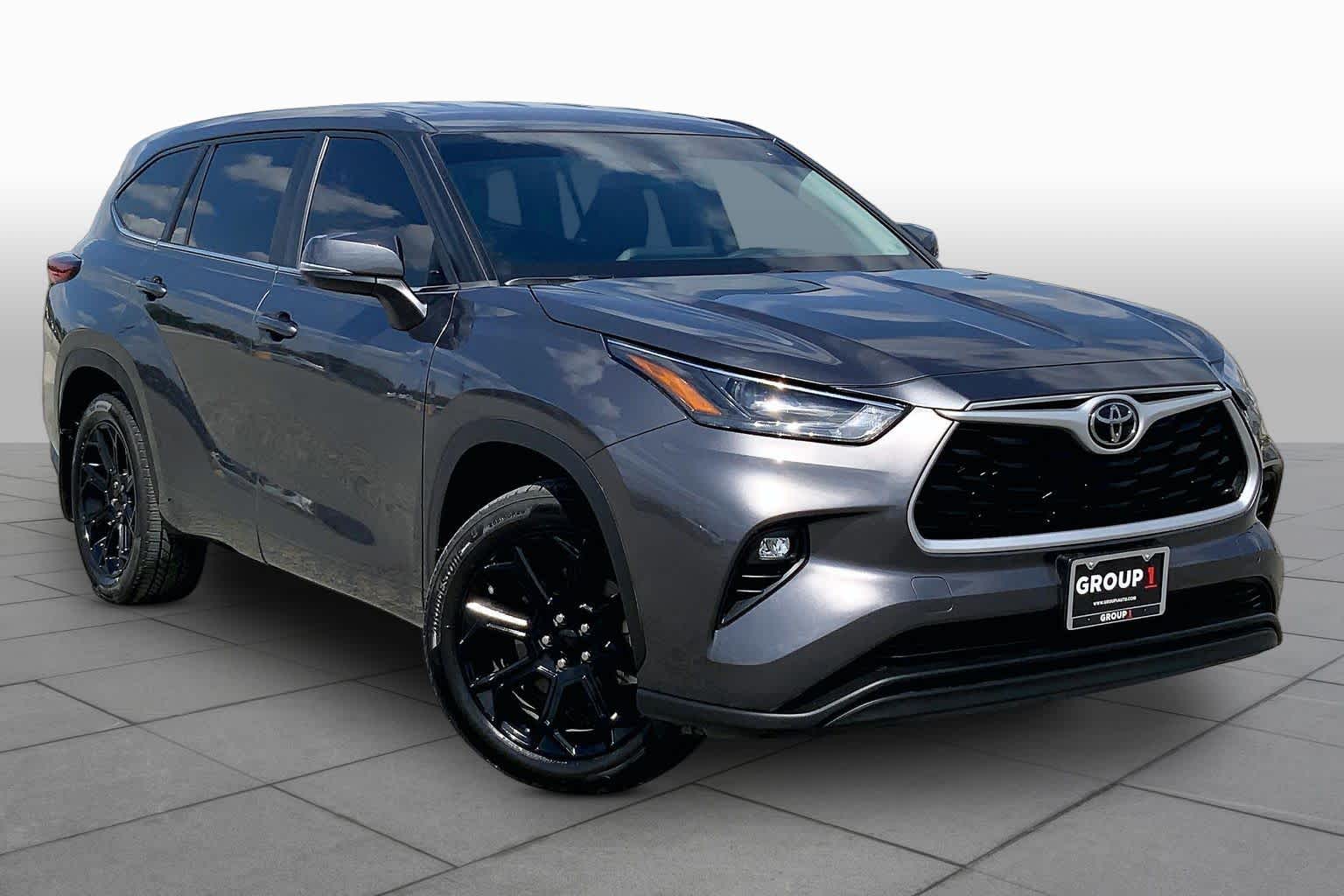 2023 Toyota Highlander LE Magnetic Gray Metallic at Group 1 Toyota Southwest