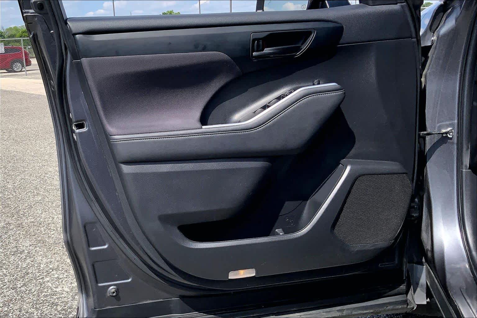 2023 Toyota Highlander LE Magnetic Gray Metallic at Group 1 Toyota Southwest